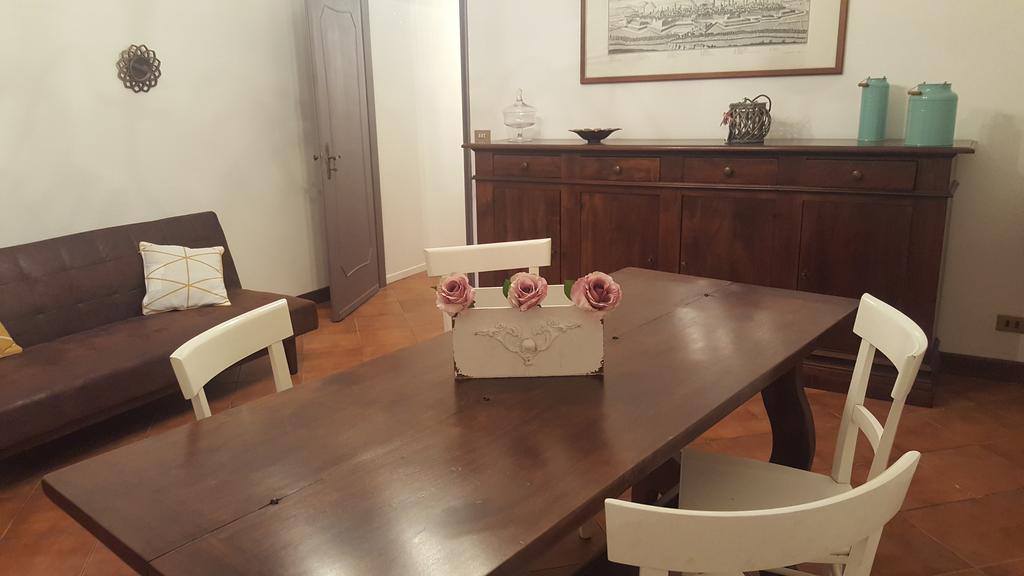 Granny'S House Apartment Лука Екстериор снимка