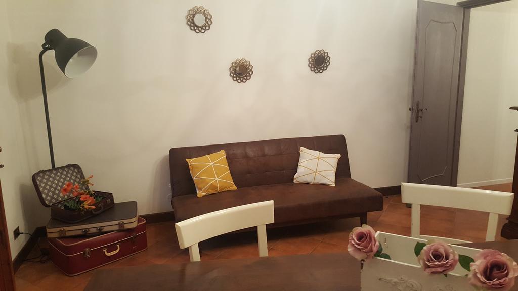 Granny'S House Apartment Лука Екстериор снимка